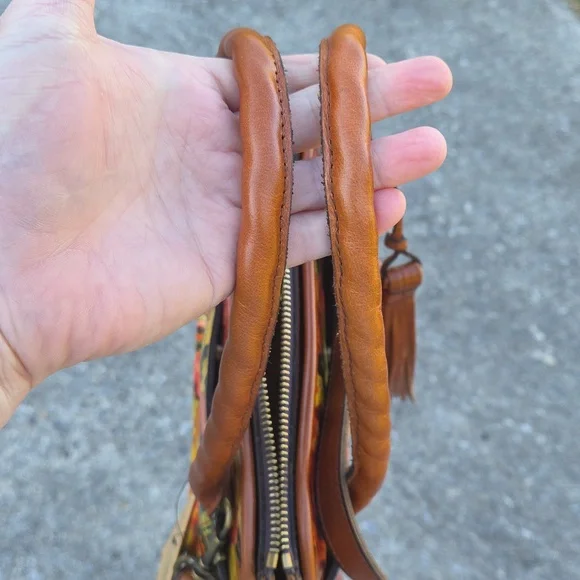 Patricia Nash Paris Summer Roses Leather Crossbody Satchel $199 Retail. NWT - Picture 13 of 17